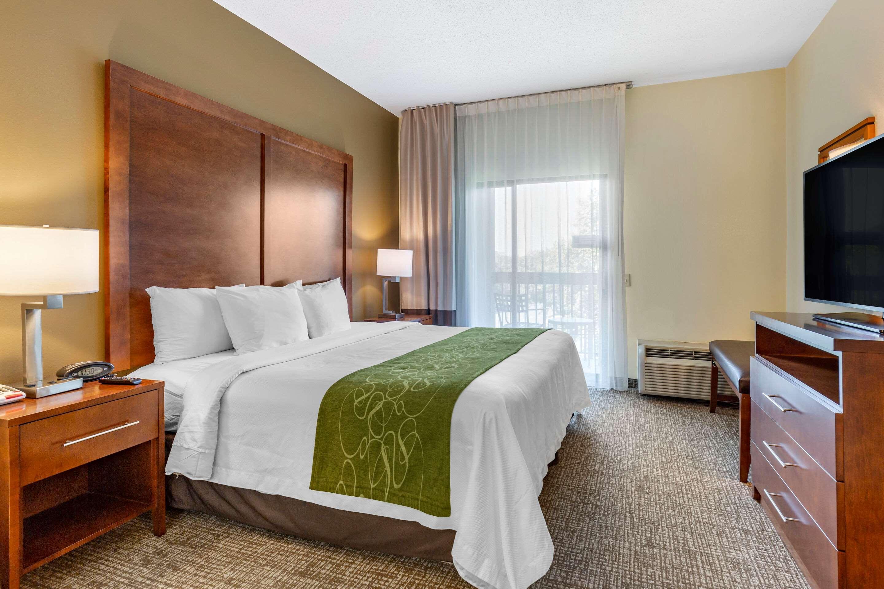 Holiday Inn Express & Suites Leesburg - Historic District By Ihg Bagian luar foto