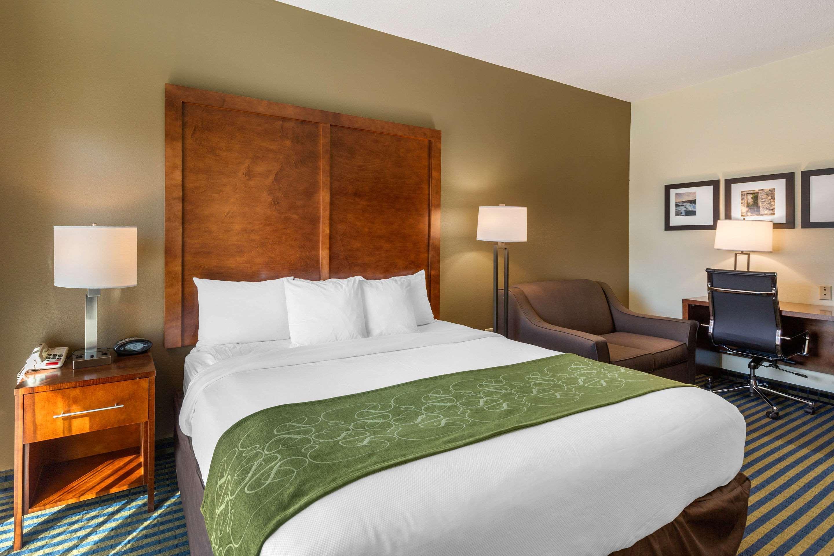 Holiday Inn Express & Suites Leesburg - Historic District By Ihg Bagian luar foto