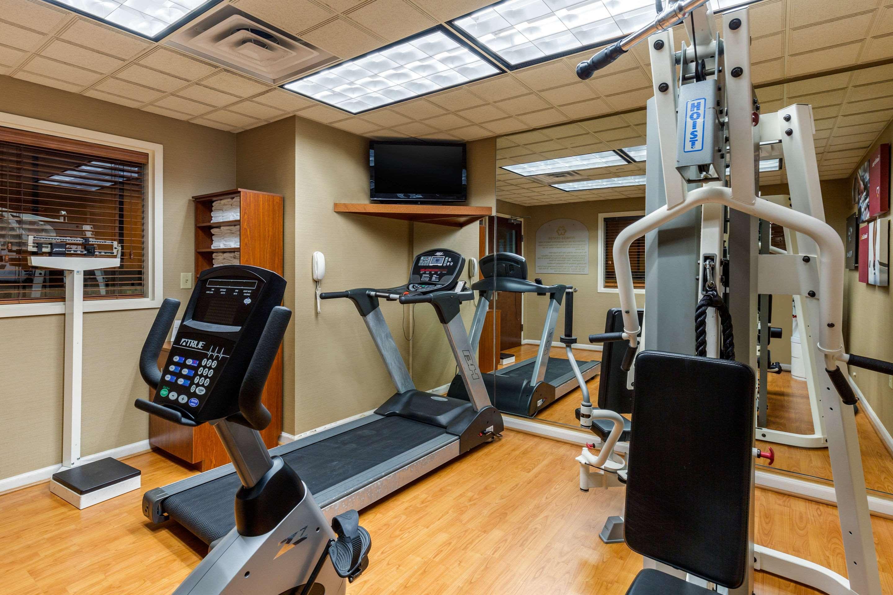 Holiday Inn Express & Suites Leesburg - Historic District By Ihg Bagian luar foto