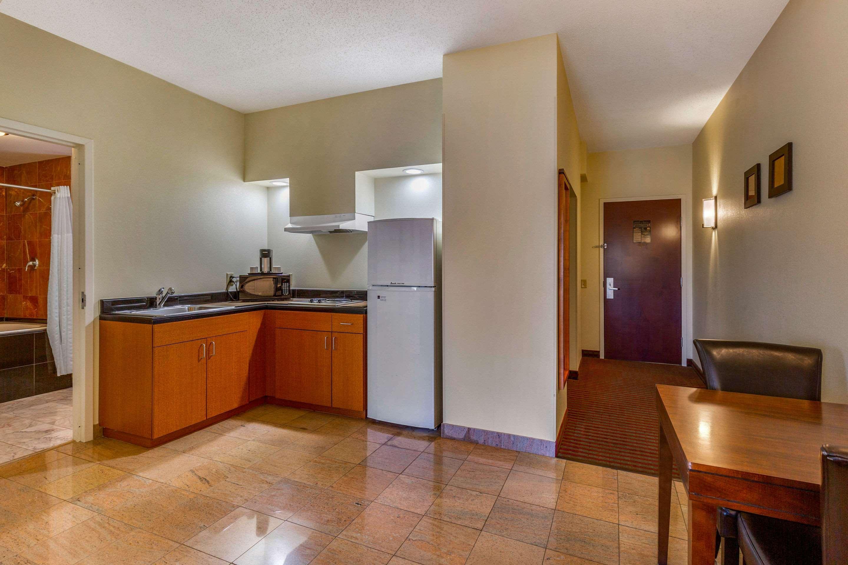 Holiday Inn Express & Suites Leesburg - Historic District By Ihg Bagian luar foto