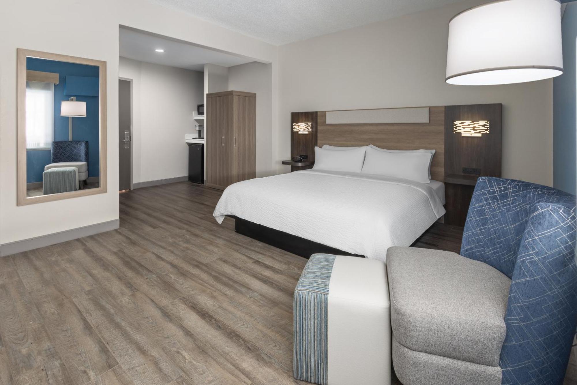 Holiday Inn Express & Suites Leesburg - Historic District By Ihg Bagian luar foto