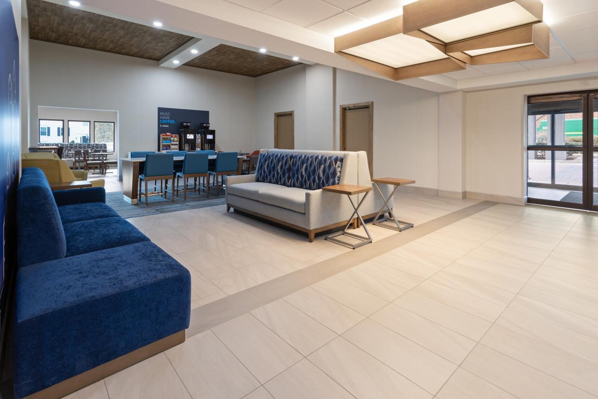 Holiday Inn Express & Suites Leesburg - Historic District By Ihg Bagian luar foto
