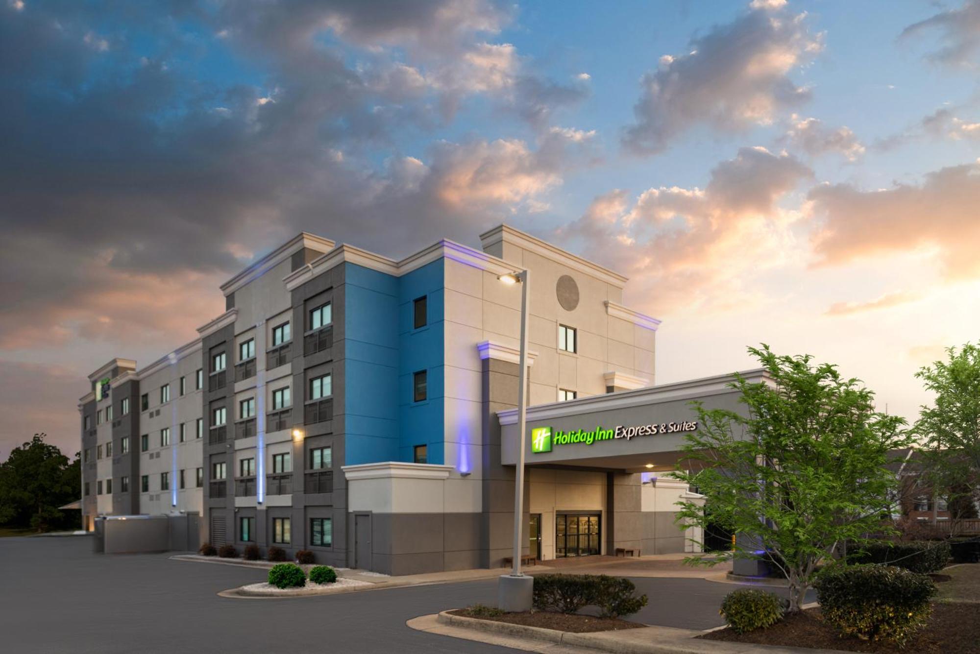Holiday Inn Express & Suites Leesburg - Historic District By Ihg Bagian luar foto