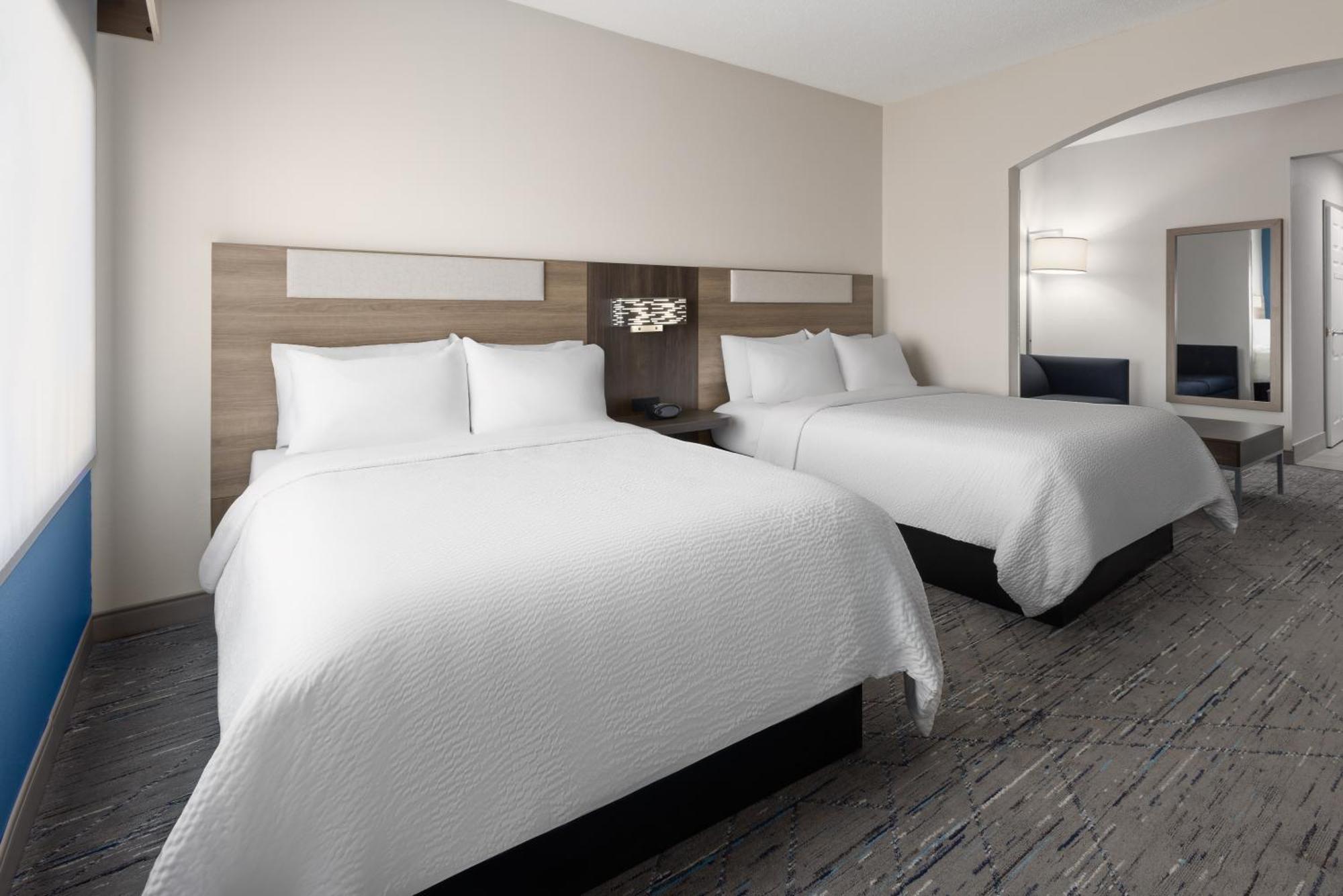Holiday Inn Express & Suites Leesburg - Historic District By Ihg Bagian luar foto